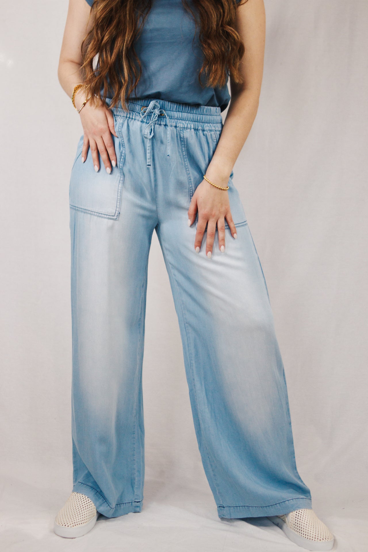 Wide leg Chambrary Pants