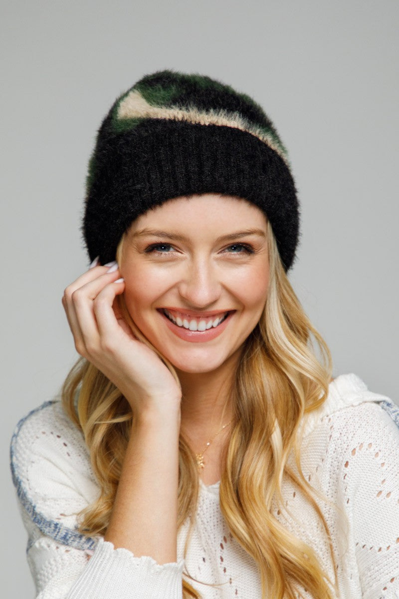 Fuzzy Beanie Pom Pom