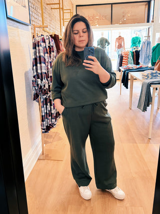 Chloe Sweatshirt - Curvy