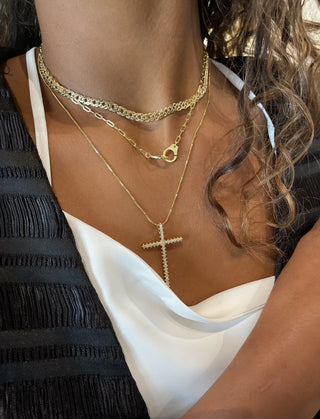 Viva Cross Necklace