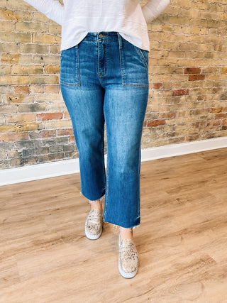Kara Crop Utility Straight