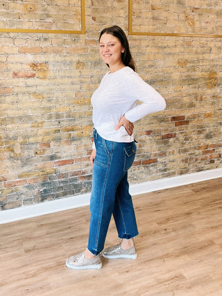Kara Crop Utility Straight