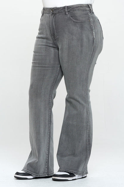 Curvy - HR Flare Jeans